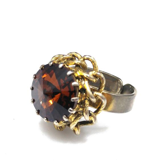 Topaz Rivoli Glass Rhinestone Ring, US Size 6, 1960s Vintage Jewelry - Picture 8 of 10